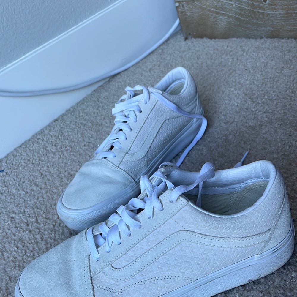 Vans old skool platform in textured cream suede